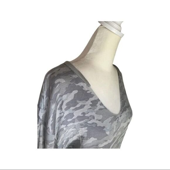 HoneyDew Camo Easy rider Sweatshirt size small NWT - Picture 11 of 12